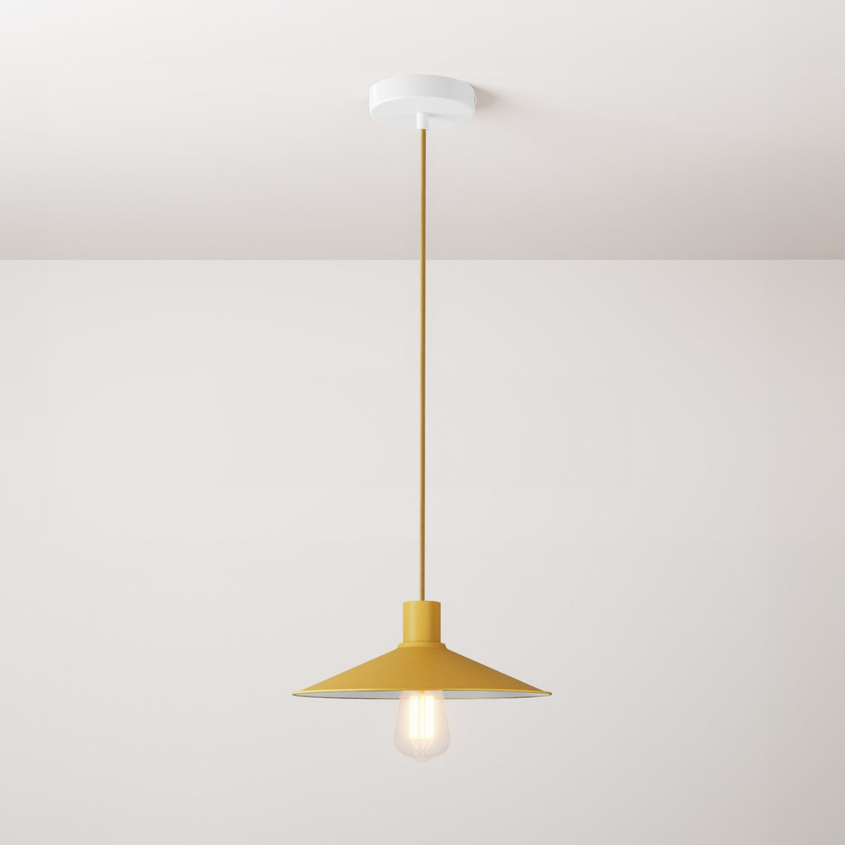 Lampada a sospensione completa di cavo tessile, paralume Swing Pastel e finiture in metallo - Mostarda