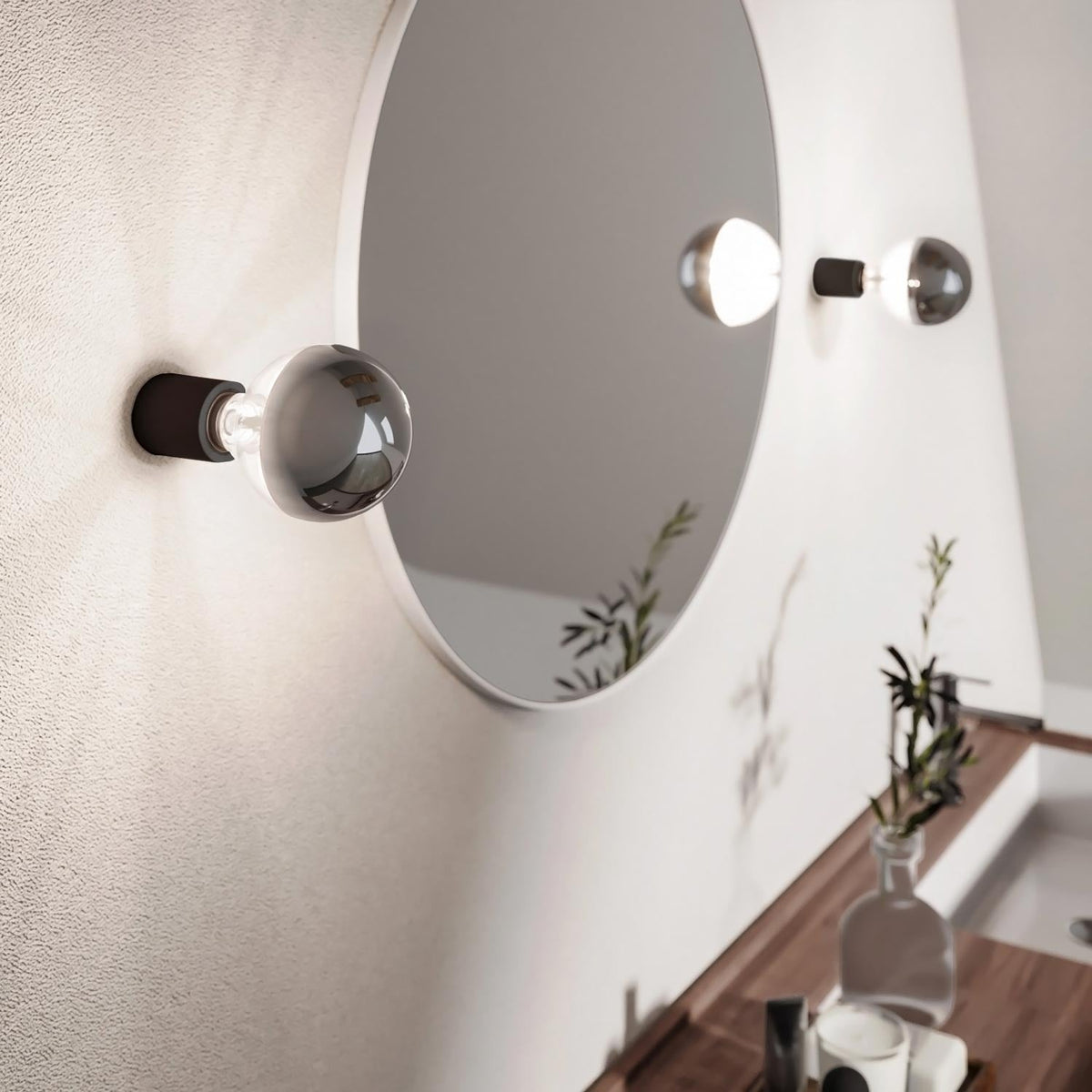 Applique Nera con lampadina a vista mezza sfera argento - Waterproof IP44 - IO