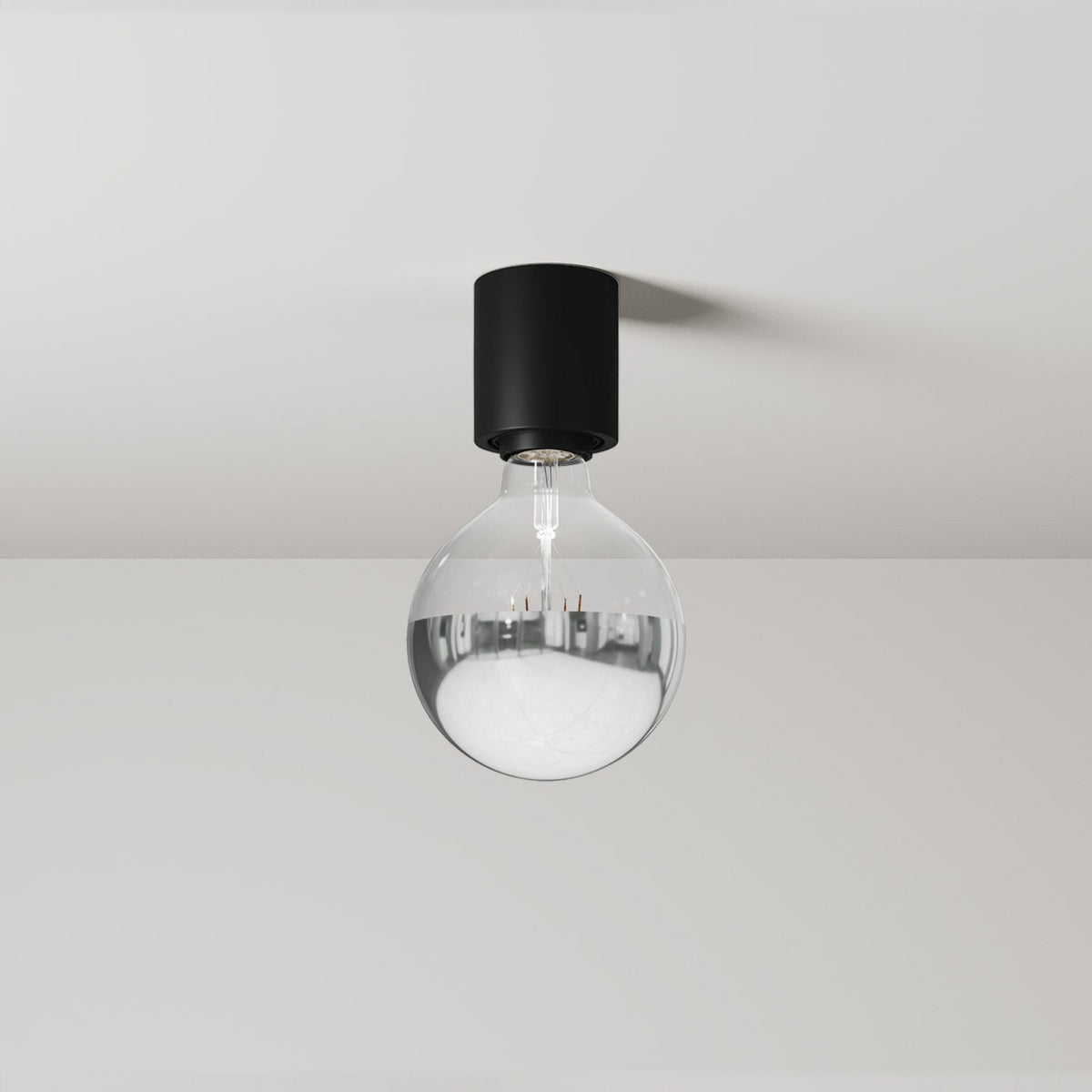 Applique Nera con lampadina a vista mezza sfera argento - Waterproof IP44 - IO