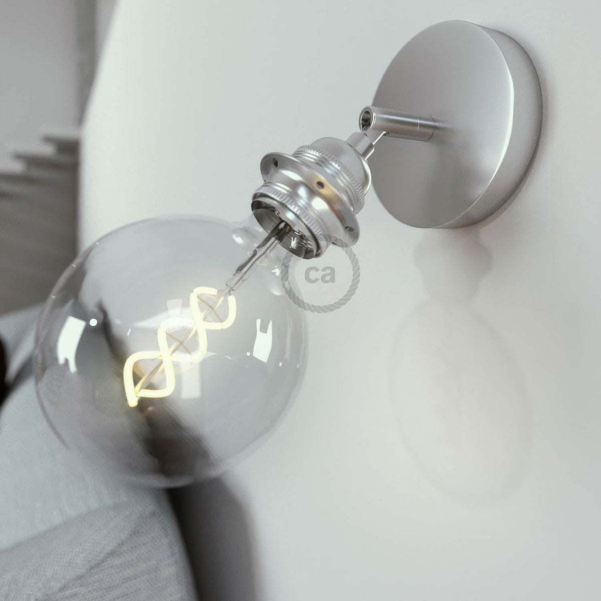 Fermaluce Metallo 90° con portalampada filettato E27, punto luce in metallo orientabile - Cromo