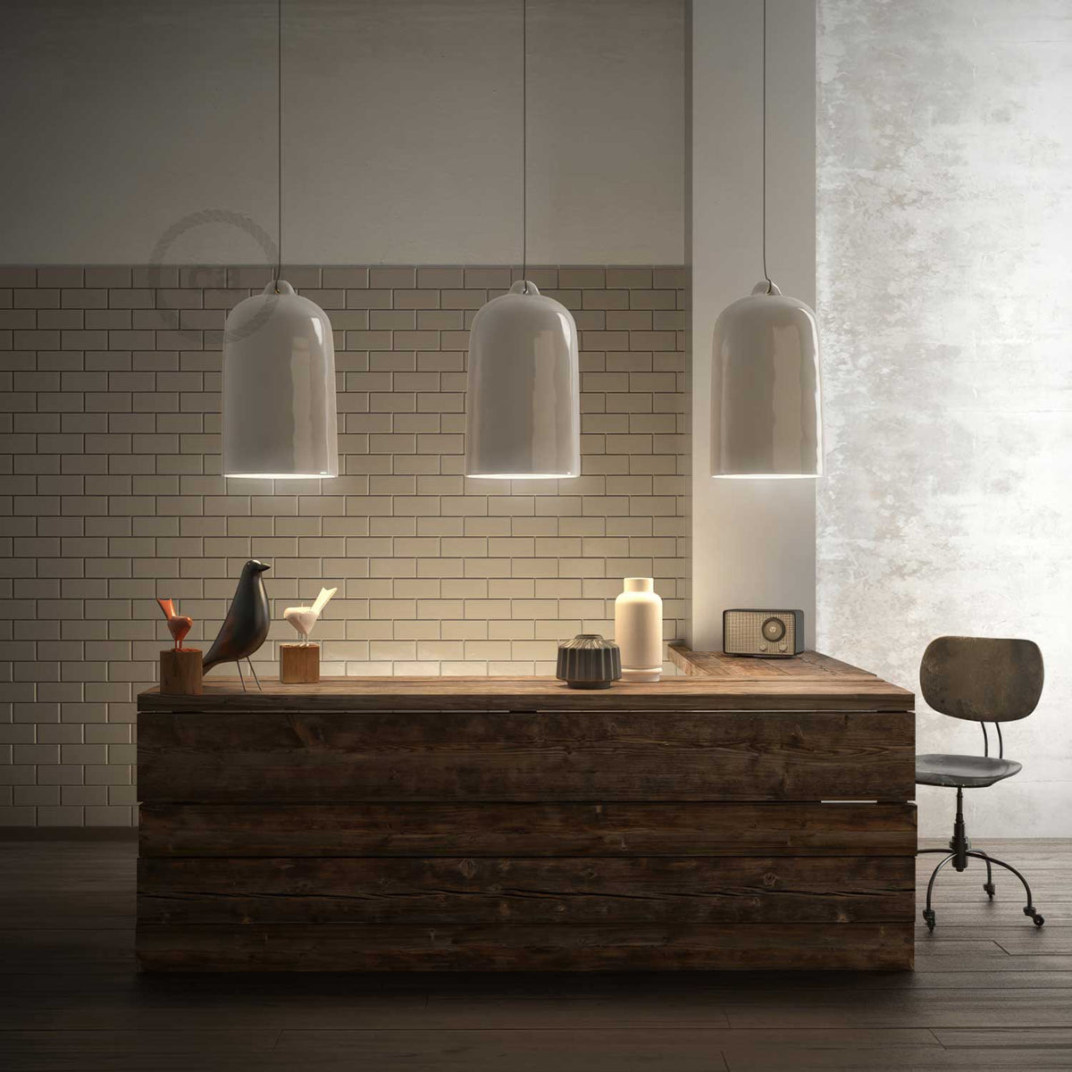 Lampada a sospensione completa di cavo tessile e paralume Campana XL in ceramica - Bianco lucido