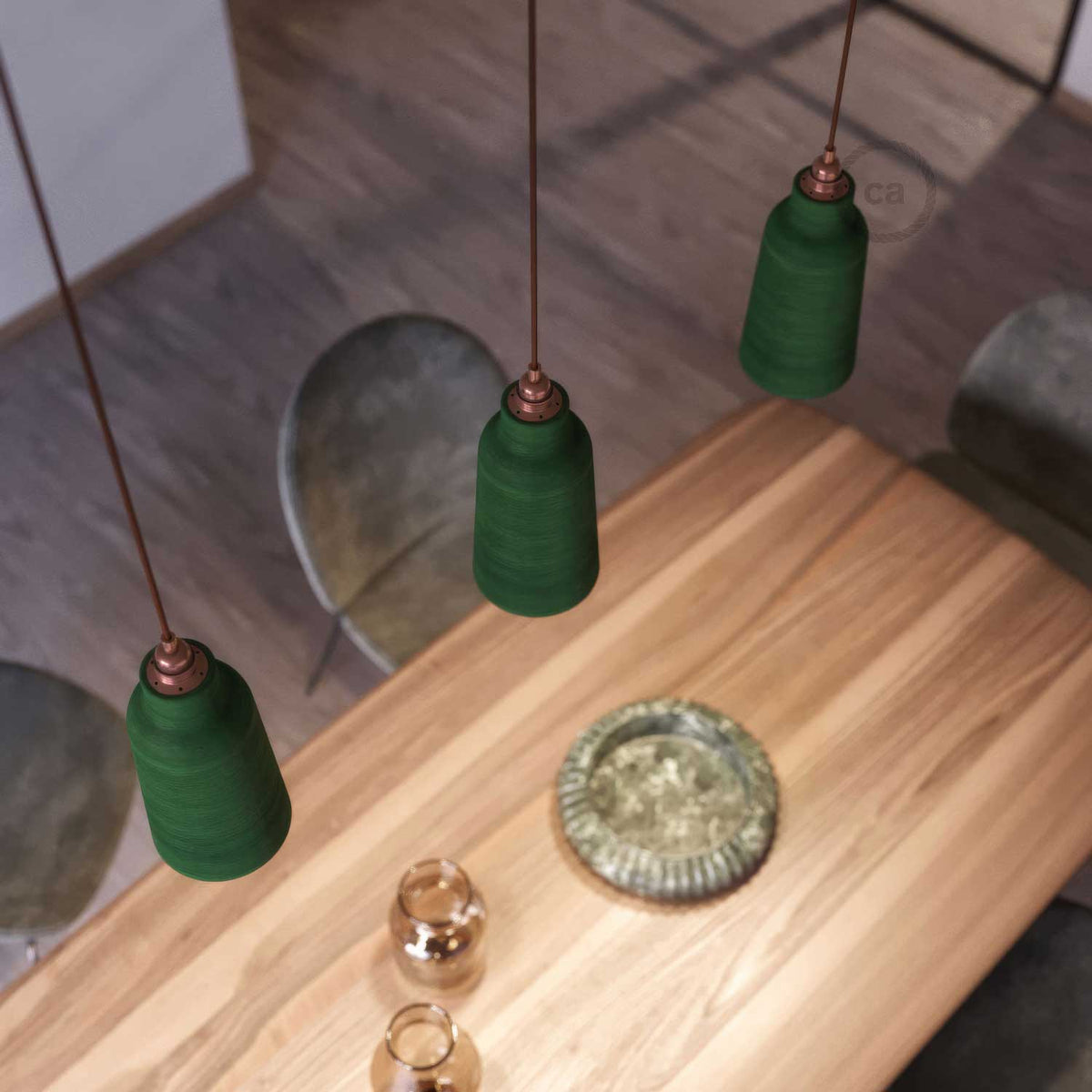 Lampada a sospensione completa di cavo tessile, paralume Bottiglia in ceramica e finiture in metallo - Evergreen striato