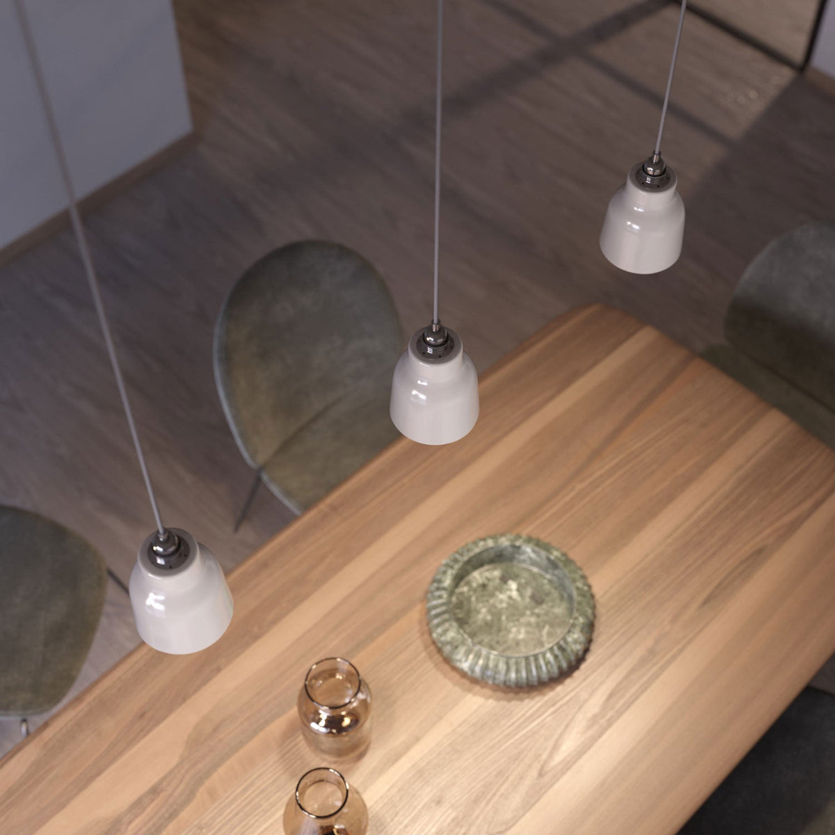 Lampada a sospensione completa di cavo tessile, paralume Vaso in ceramica e finiture in metallo - Bianco lucido