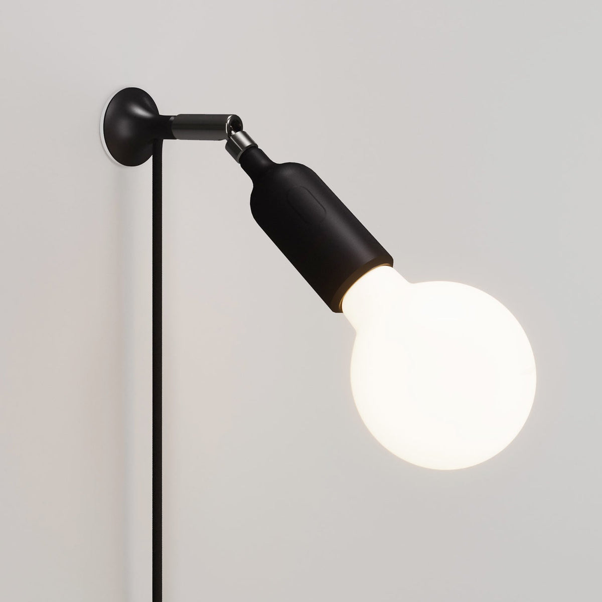 Lampada da parete MAG-Y con snodo e portalampada in silicone con interruttore - Nero