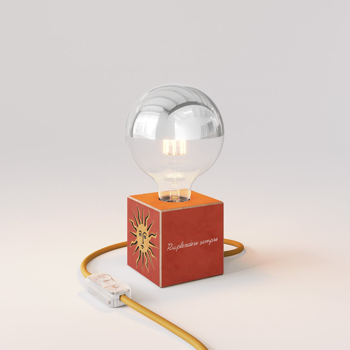 Lampada da tavolo Cubetto "Il sole" con lampadina globo mezza sfera argento - Santomanifesto