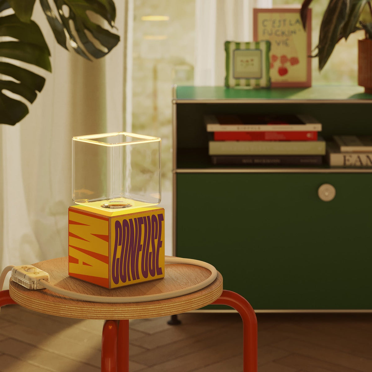 Lampada da tavolo Cubetto "Poche idee ma confuse" con lampadina Ghost - Santomanifesto