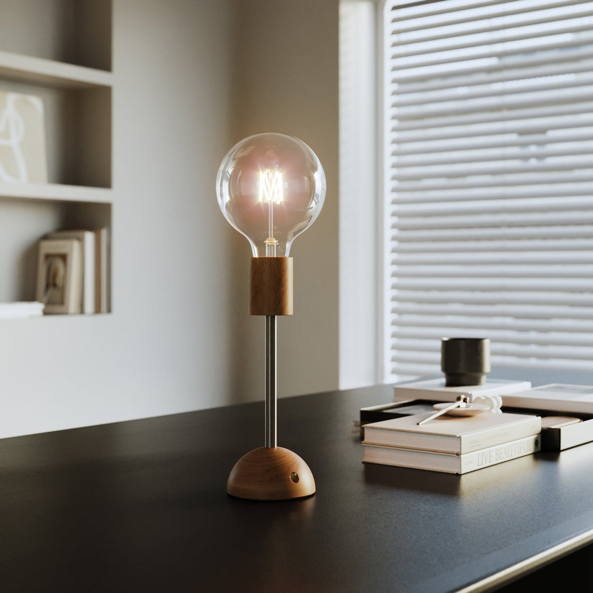 Lampada portatile e ricaricabile Cabless02 con lampadina globo G125 - Neutro