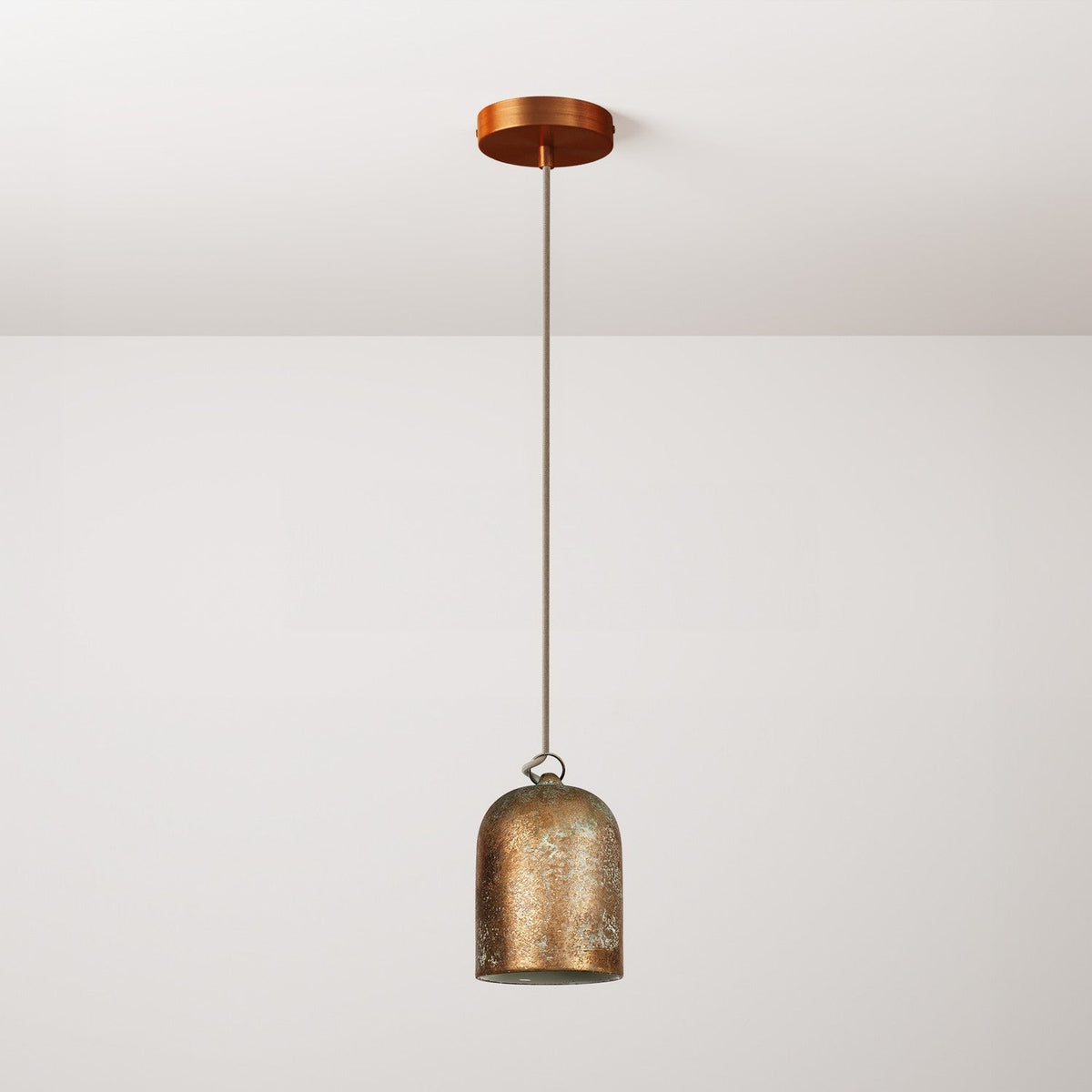 Lampada a sospensione completa di cavo tessile e paralume Mini Campana XS in ceramica - Effetto verde rame